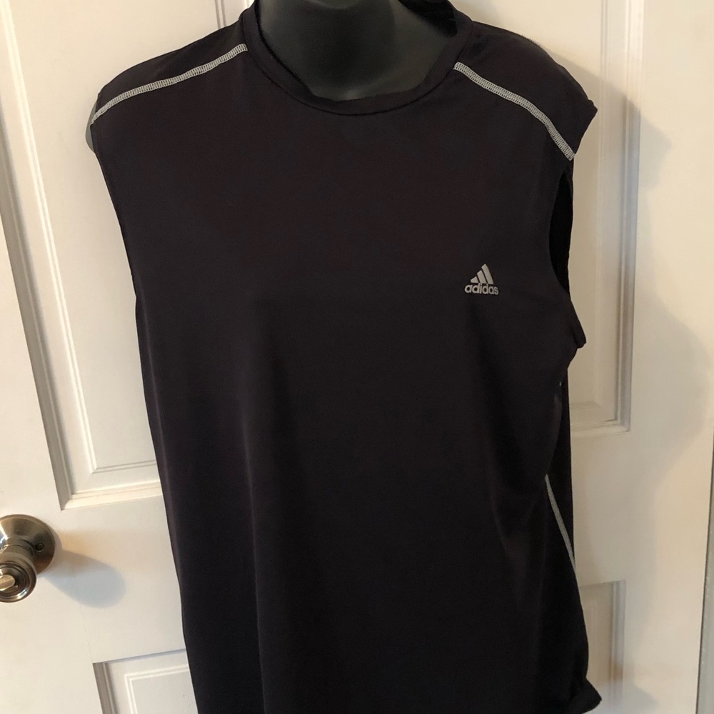 Adidas mens size large sleeveless shirt.